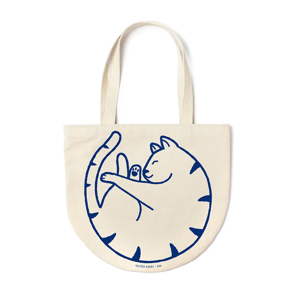 Curled Cat round tote