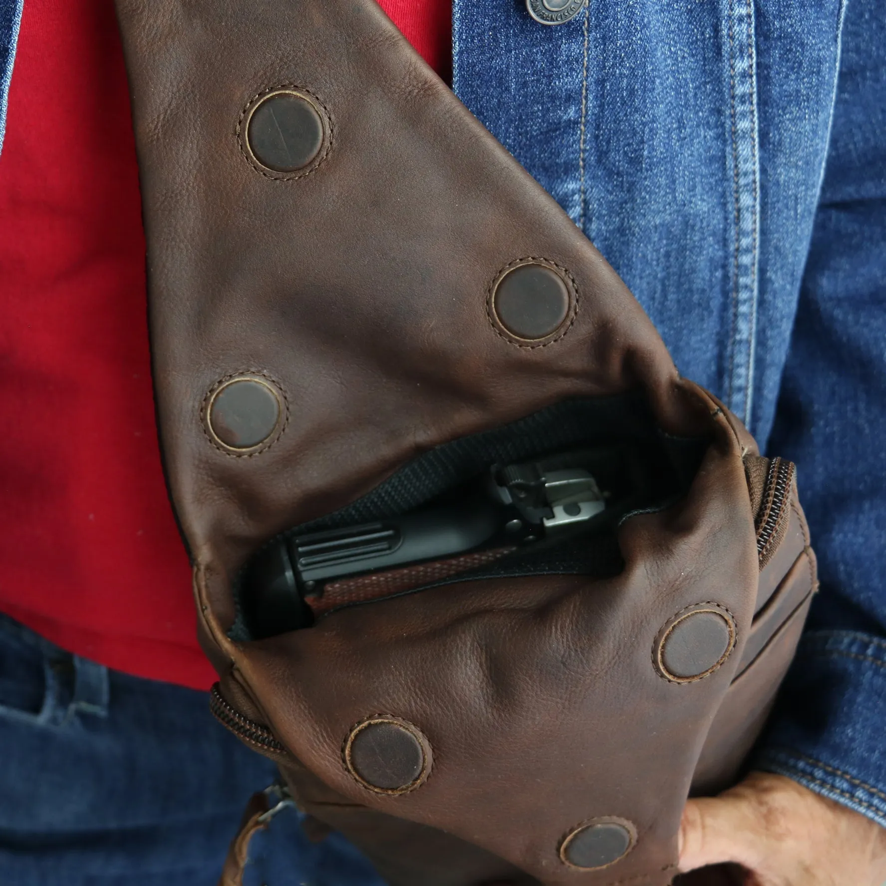 Dak Unisex Concealed-Carry Sling Pack