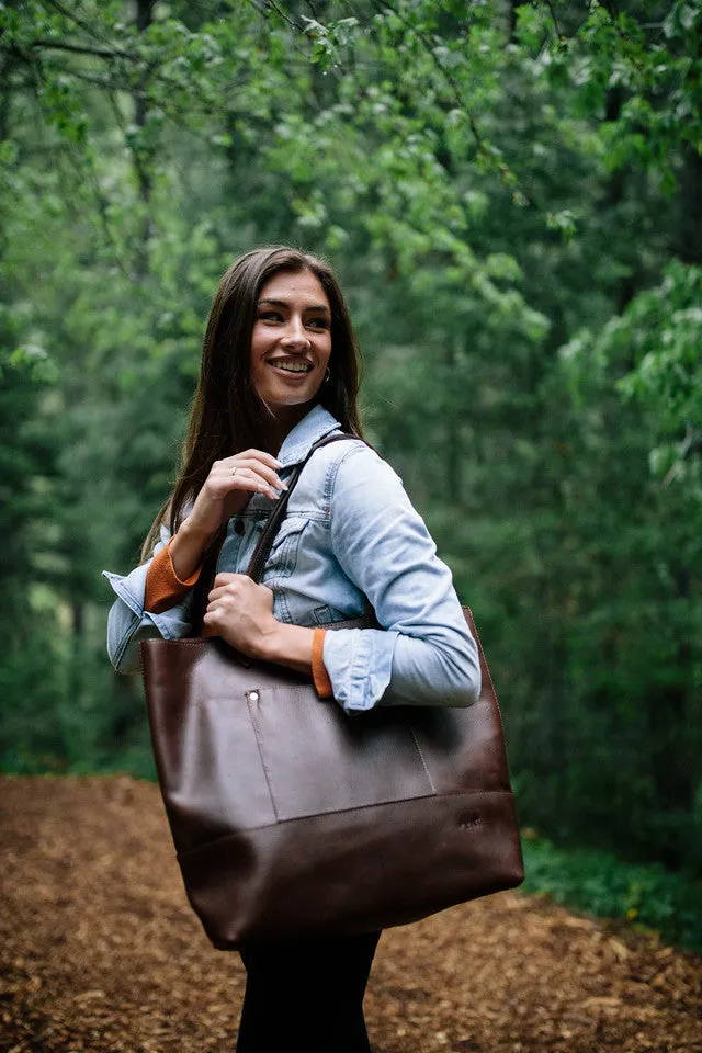 Juneau Leather Tote w/ Pocket