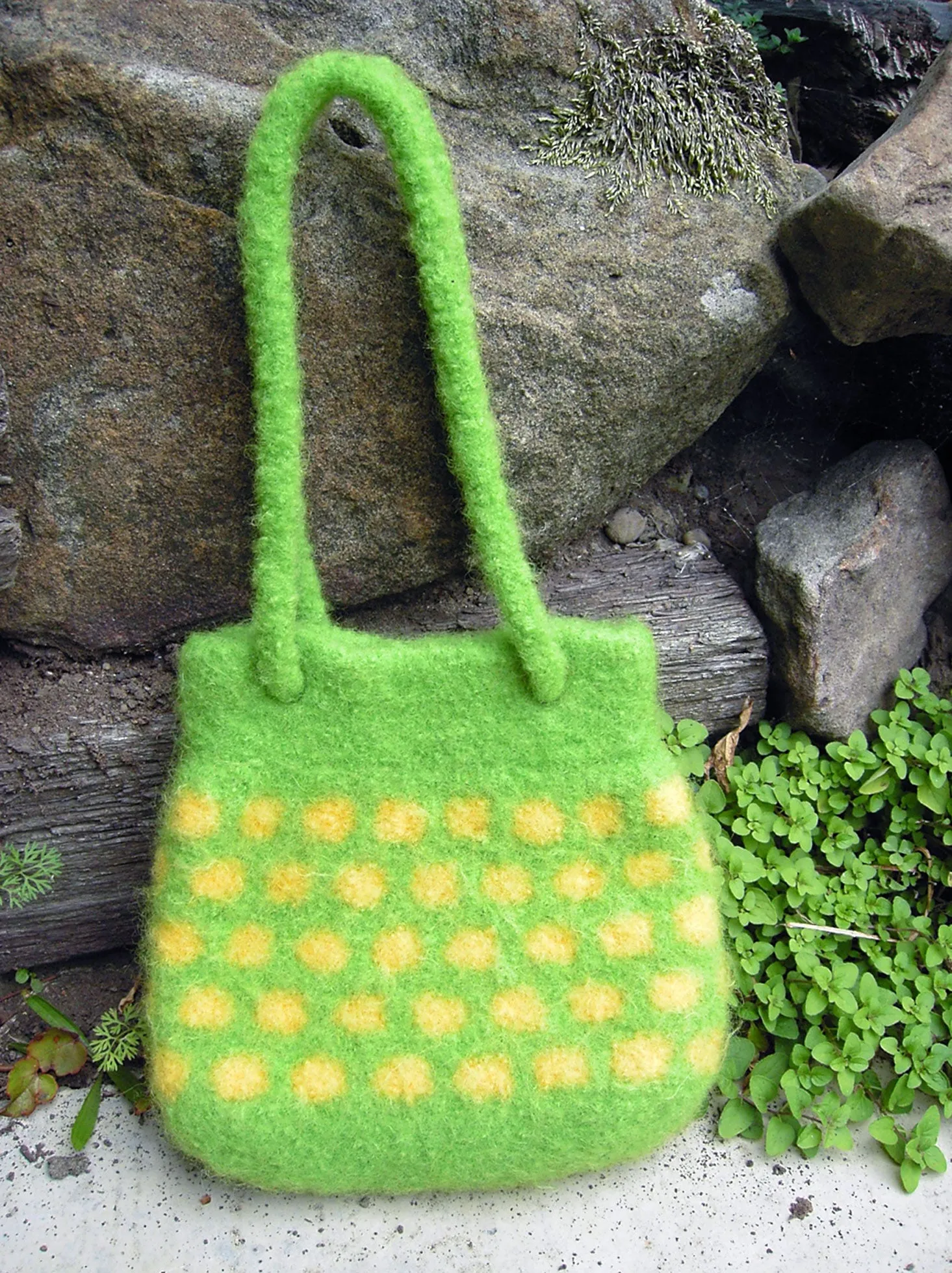 Lil’ Granny Bag <br/><small>knitting pattern</small>