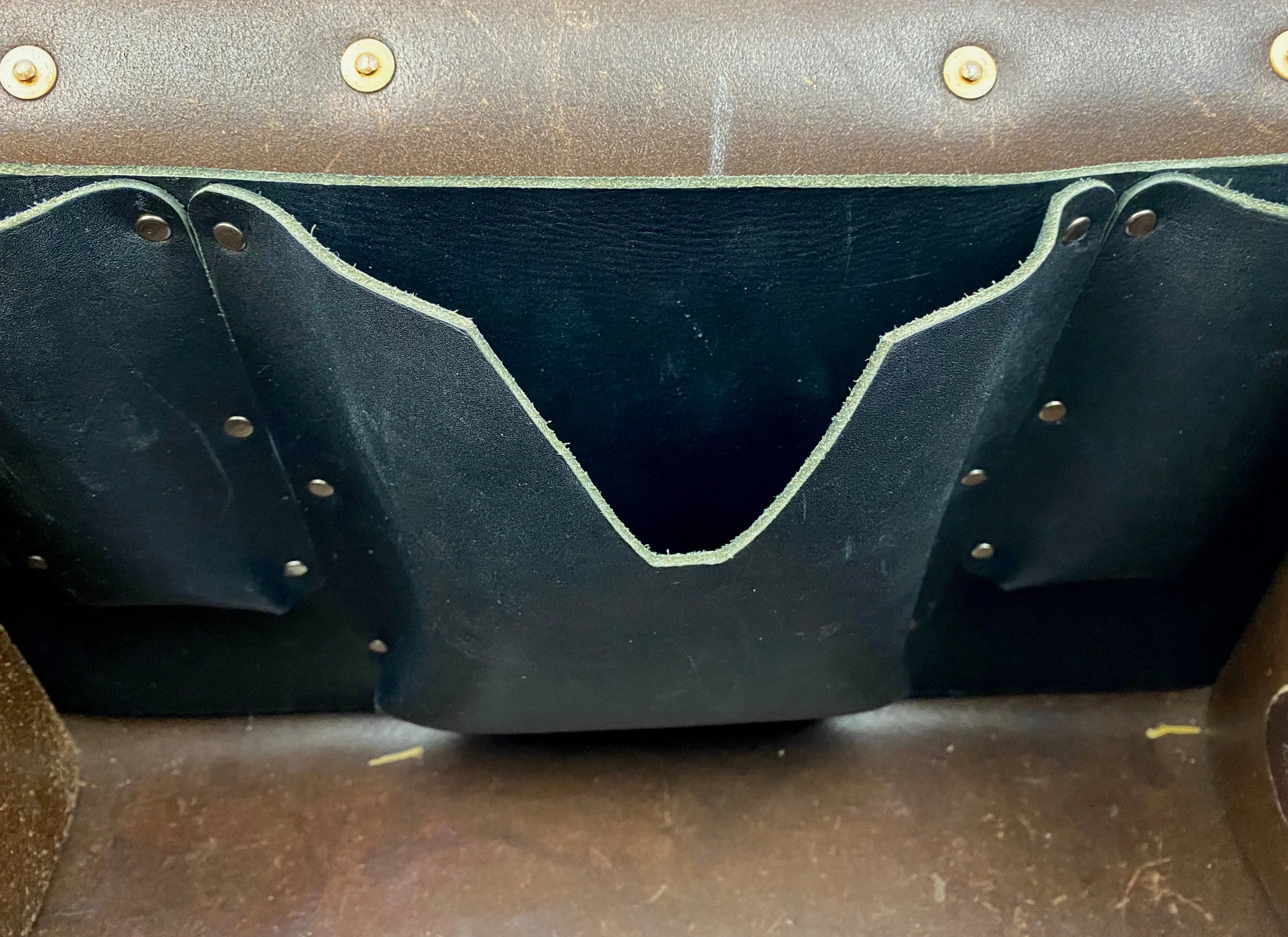 Seasoned No. 4311 - Large Bridle Brown Leather Satchel with Black Rear Insert