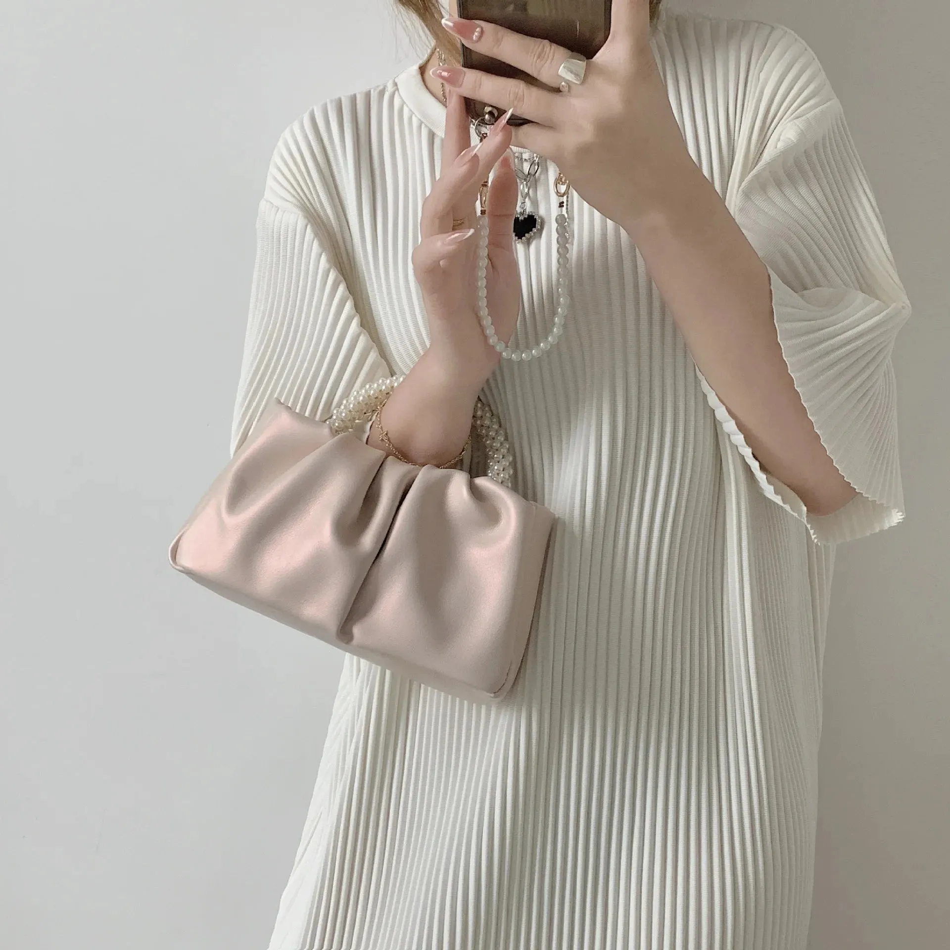 Sohiwoo Lady Small Luxury Leather Handbag Fashion Designer Pearl Handle Phone Crossbody Purse Wallet Women Hologram Evening Clutch Bag
