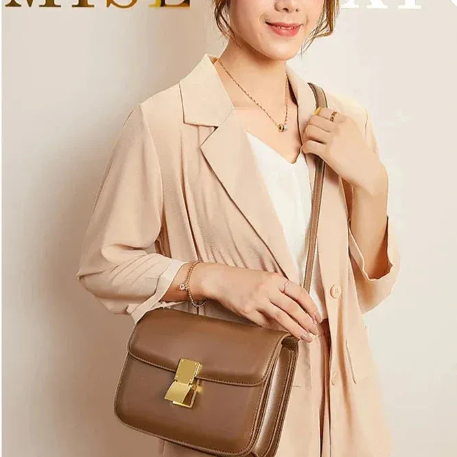 Uniwim Nash Boxy Leather Sling Bag